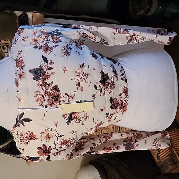 Crop blouse - Picture 3 of 4